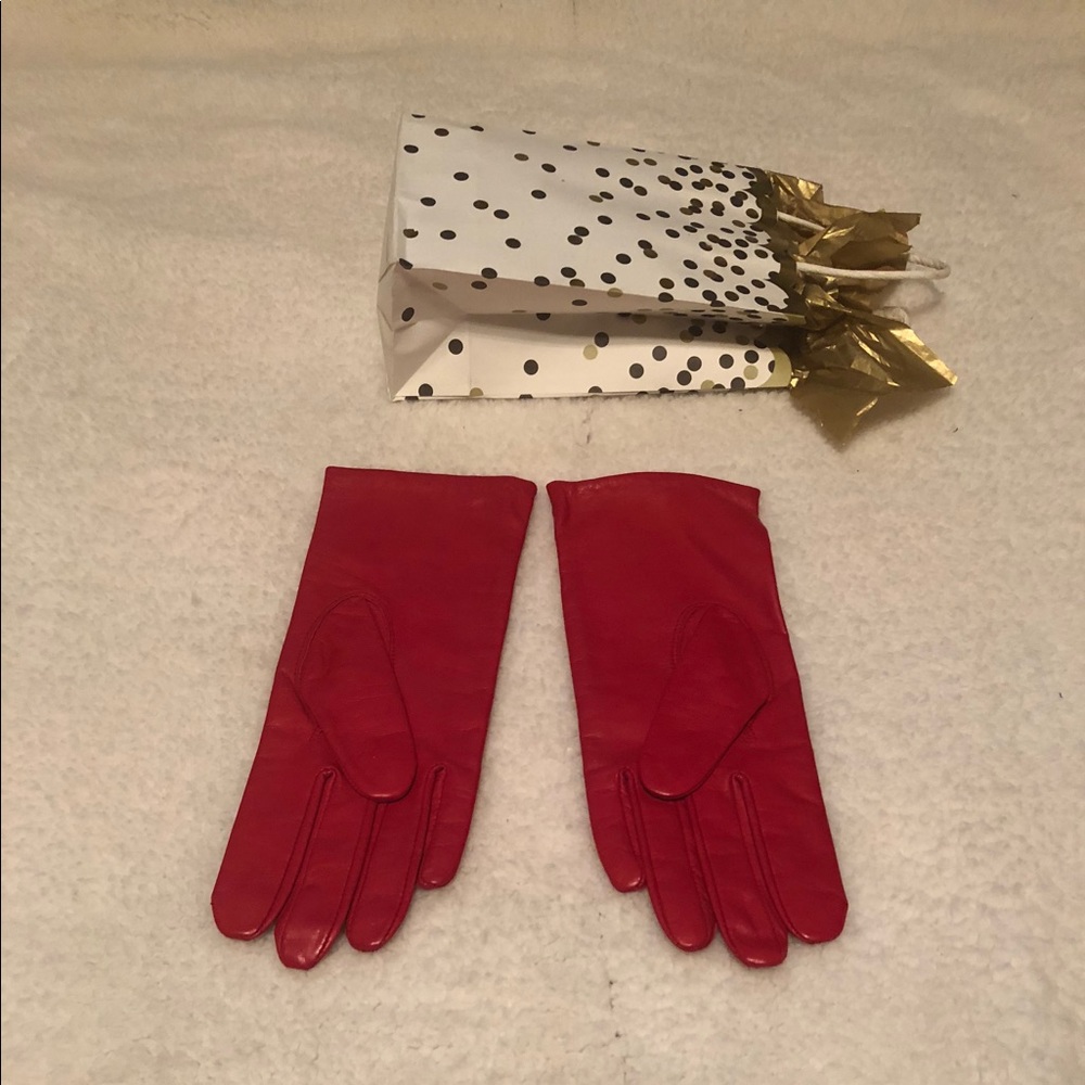 SOLD ‼️‼️‼️RED LEATHER GLOVES - Picture 2 of 4